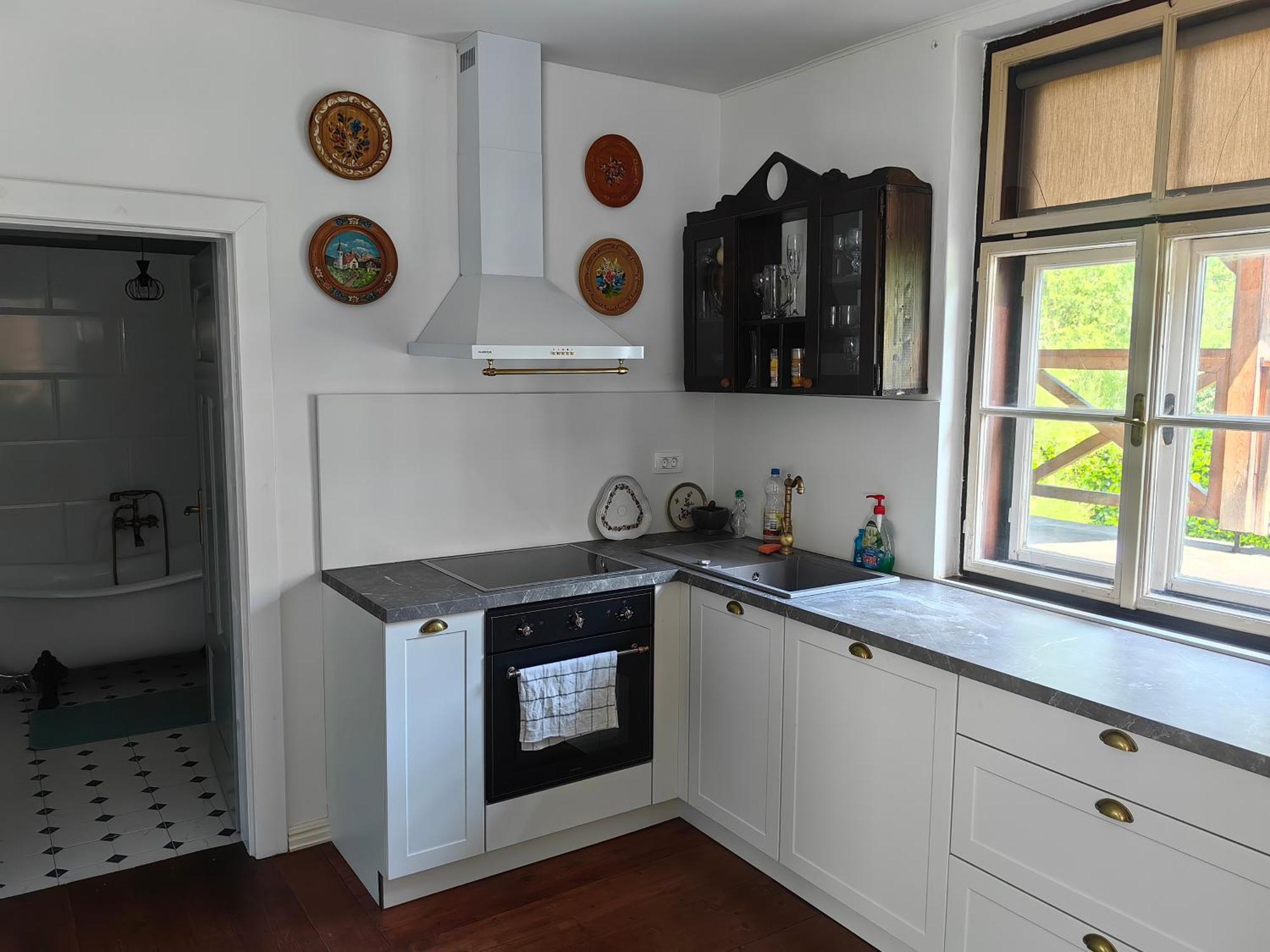 Hisa Hortenzija Luče Extérieur photo